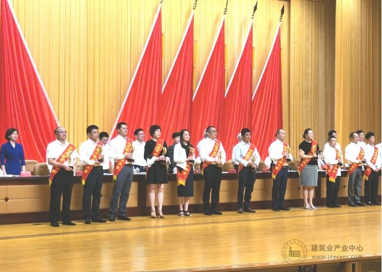 02.jpg