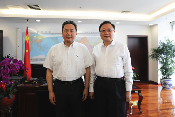 王彤宙拜会交通运输部部长李小鹏