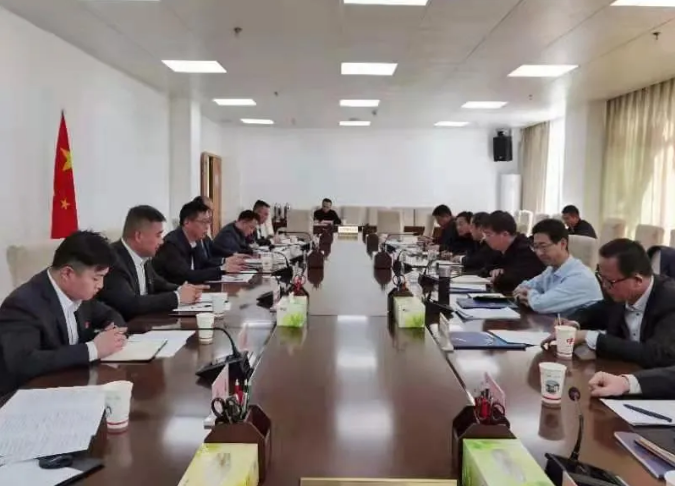 王珂平与酒泉市市长王立奇举行会谈