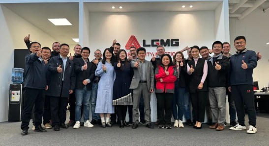 临工重机董事长于孟生赴欧洲市场走访并视察指导欧洲公司工作