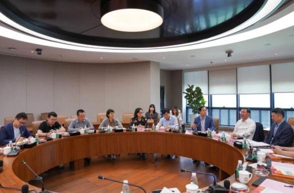 广东省住房和城乡建设厅二级巡视员廖江陵领导一行莅临深装集团考察调研