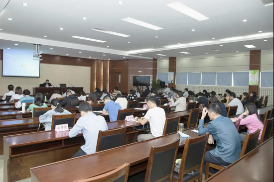 济南城建集团组织召开企业信息公示培训会