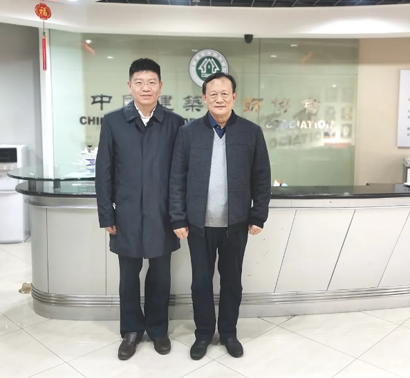 袁文清会见中国建筑装饰协会会长刘晓一