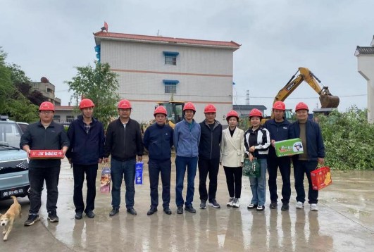 陕西省泾河工程局对在建工地进行节前慰问