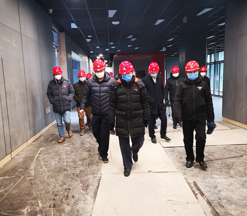 北京市副市长张建东一行调研中建二局三公司冬奥“冰坛”项目疫情防控和复工准备工作