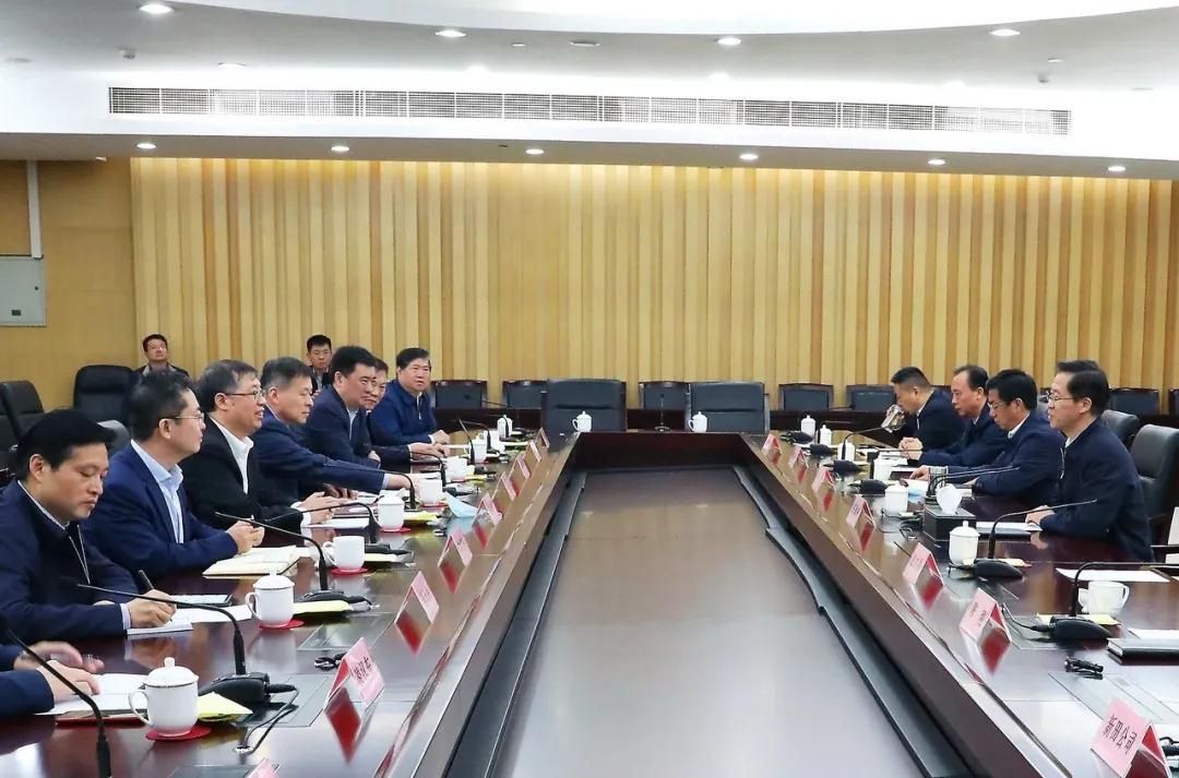 党委书记、董事长李天胜到徐州片区调研，就加强项目管理提出明确要求