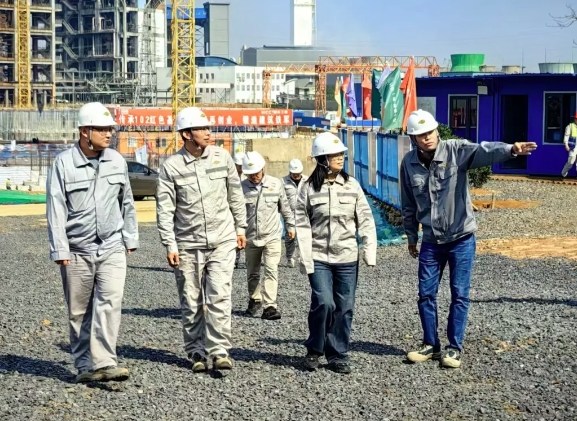 杨桂春到湖北双环碱改项目开展安全质量巡查工作