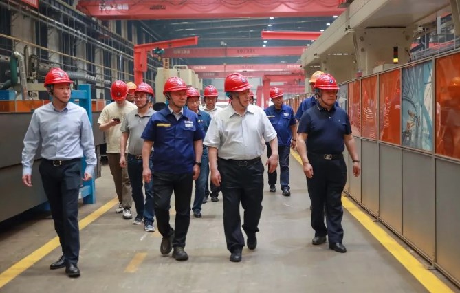 中国消防协会副会长牛跃光一行莅临调研