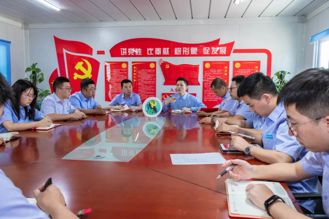 党史学习进基层丨中建一局总承包公司川投西昌医院项目党支部领学