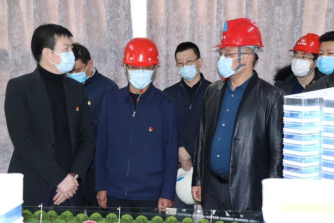 王斌一行赴集团军民融合创新园A区项目调研督导疫情防控和复工复产工作