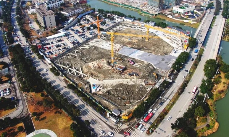 稳字当头 大干快上 浙南公共紧急医疗救援基地第一道支撑梁及栈桥板结构施工完工