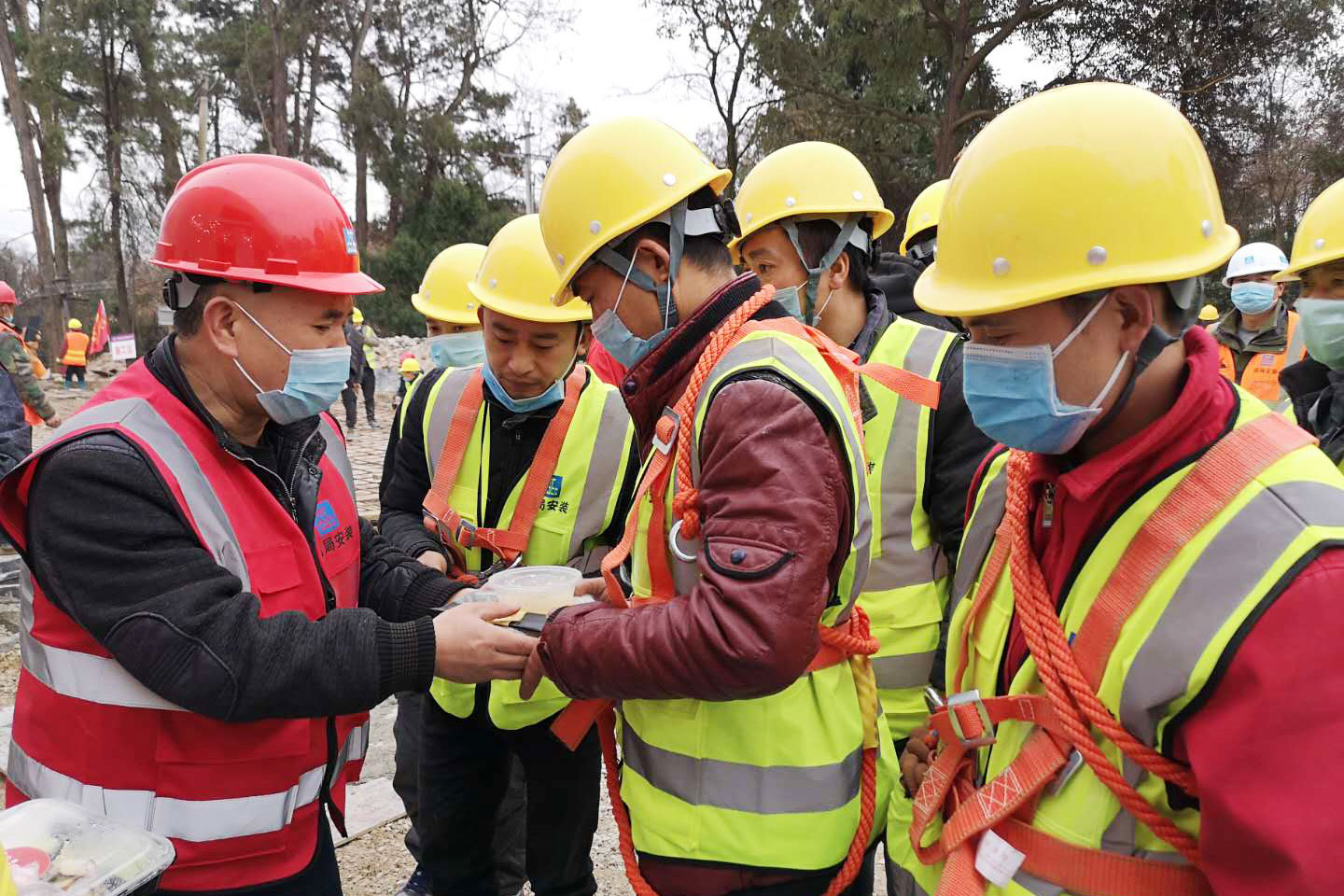 驰援贵阳将军山！安装公司火速支援贵州应急医院建设