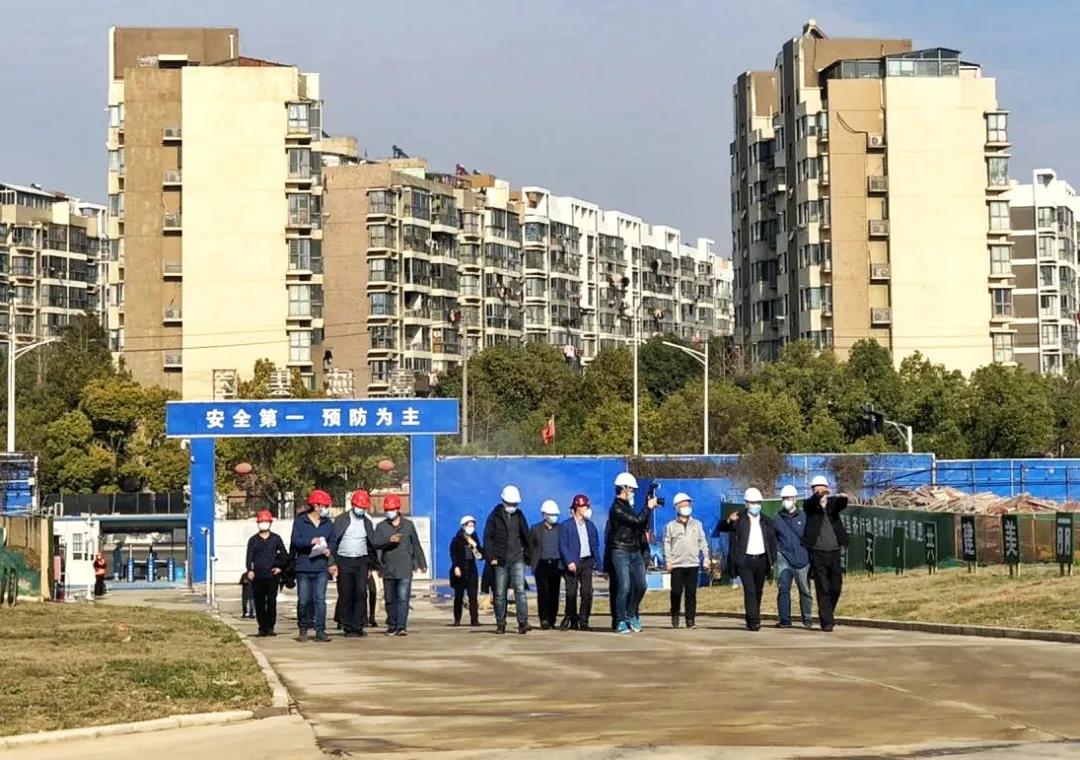 秦淮区区委书记林涛率队检查 杨庄北侧保障房项目防疫复工工作