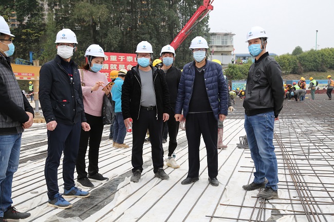 罗涛到邕武医院扩建工程项目检查指导