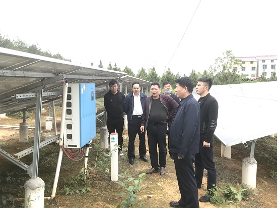 四冶公司总经理、党委副书记李健到公司定点扶贫村调研脱贫攻坚工作