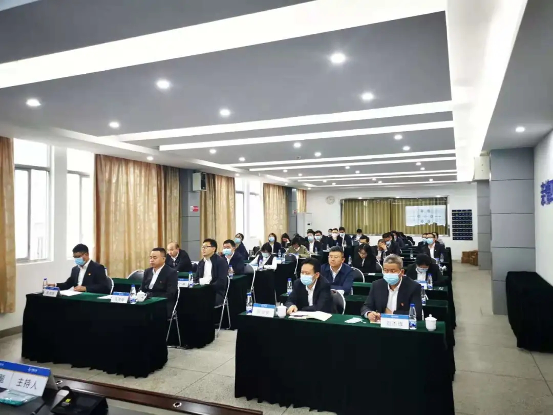 中交四航局五公司党委理论学习中心组举行2020年第七次集体学习扩大会暨普法教育培训
