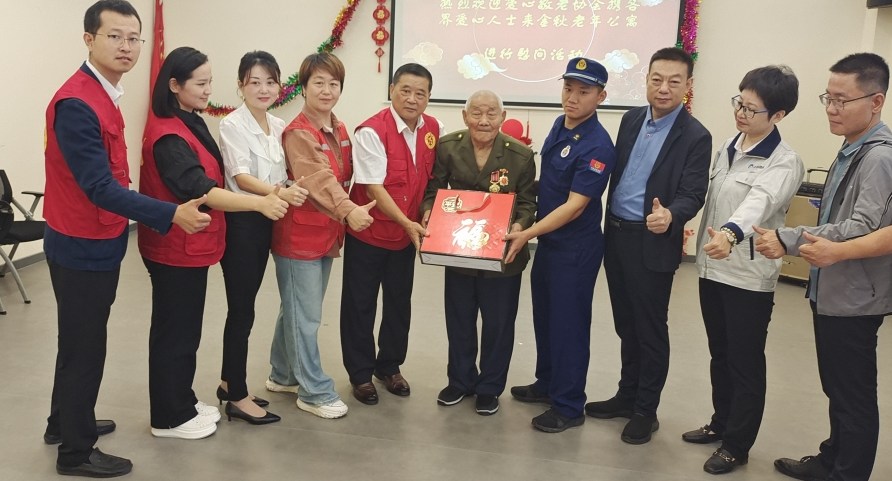 河北建安公司双节前赴保定金秋老年公寓慰问