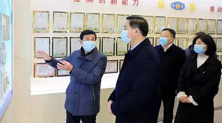 市委书记张家胜到华窑调研