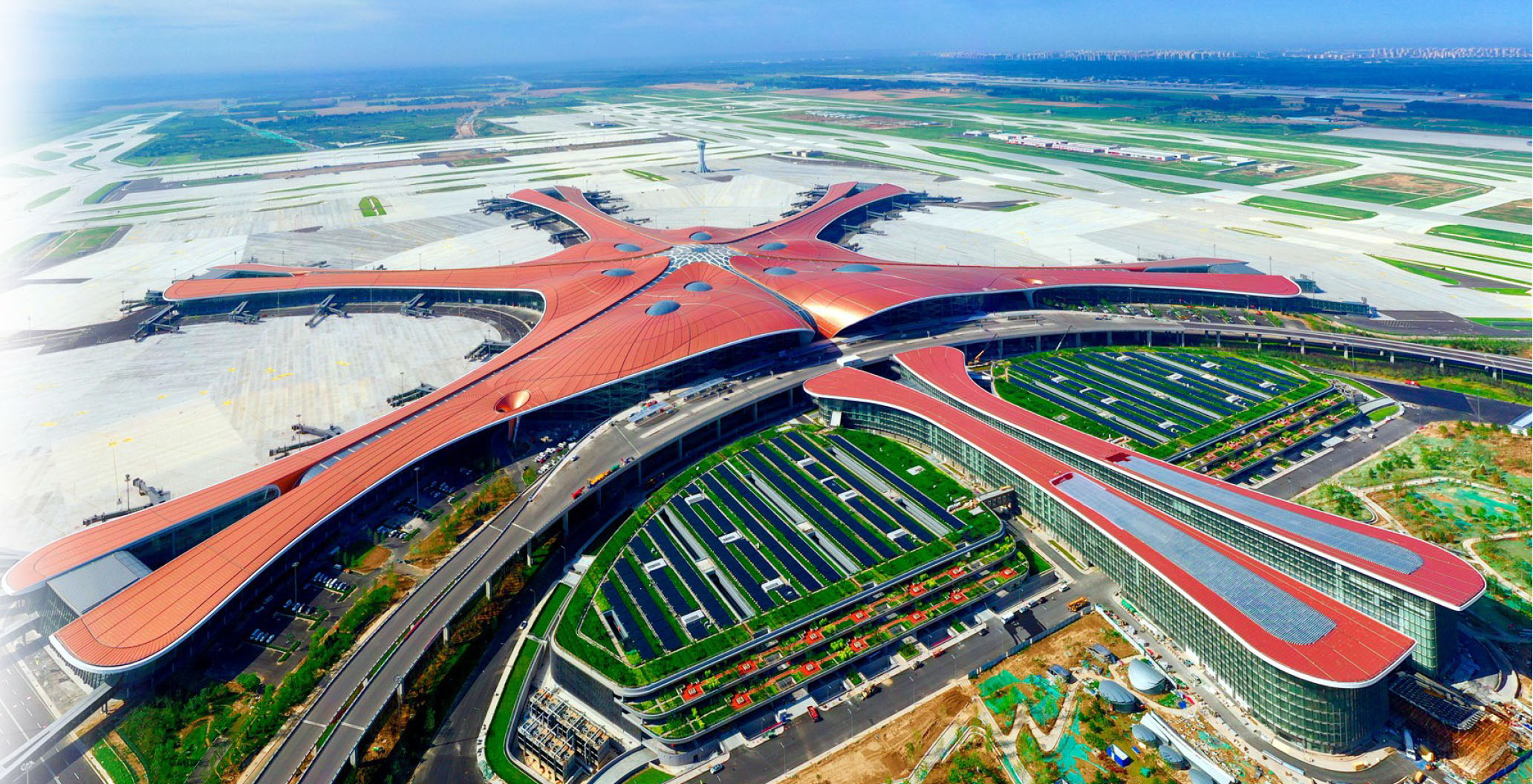 中国建筑参建的北京大兴国际机场投入运营