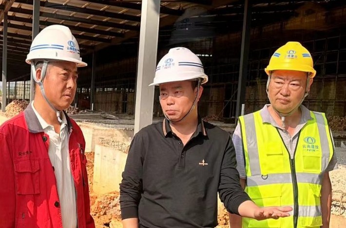 冯智江到云南江楠国际农产品交易中心项目检查指导