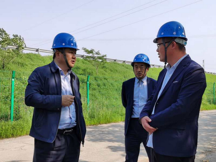 中铁二十一局三公司 综合检查组到S334峨山路项目检查指导工作