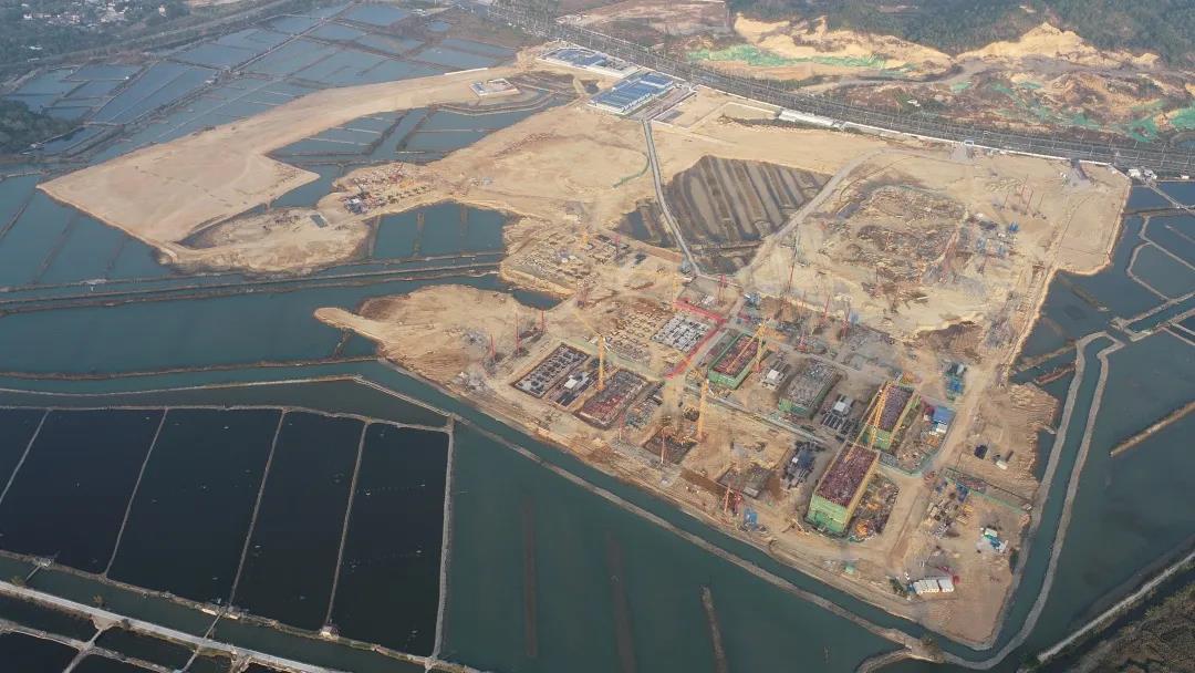 广东省人民政府副省长、党组成员陈良贤一行赴汕尾理工学院（一期）项目调研