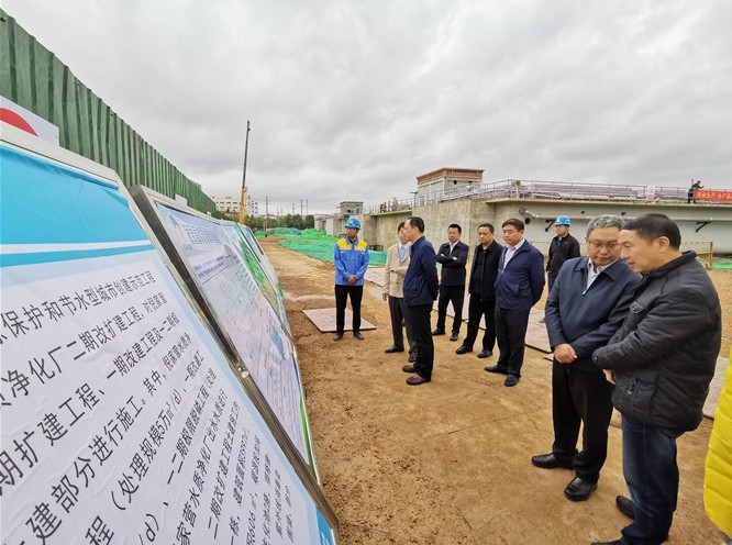 昆明市纪委书记杨大庆到经开区倪家营污水处理厂项目巡查马料河保护治理情况