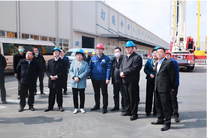 省、市领导又来徐工调研了!都为这件事!