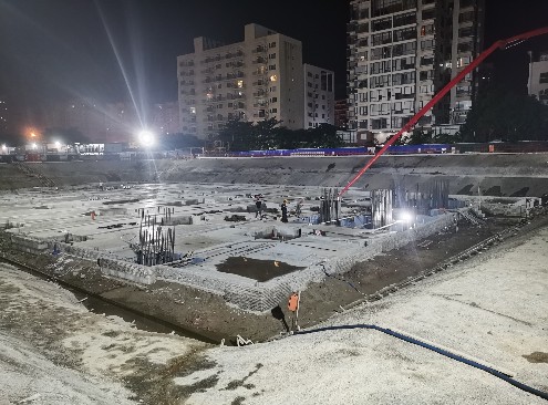 海南大学国家重点实验室（筹）项目主体结构基础承台第一方混凝土顺利浇筑