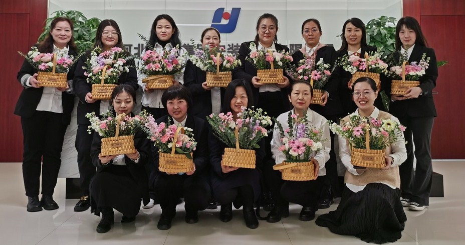 【花样生活 美丽绽放】公司组织女职工花艺活动