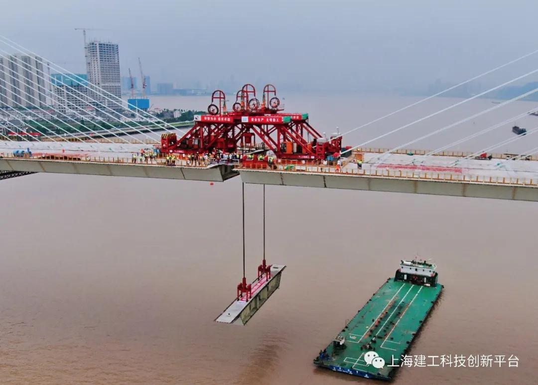 上海建工基础集团承建的瓯江最大跨径斜拉桥顺利合龙