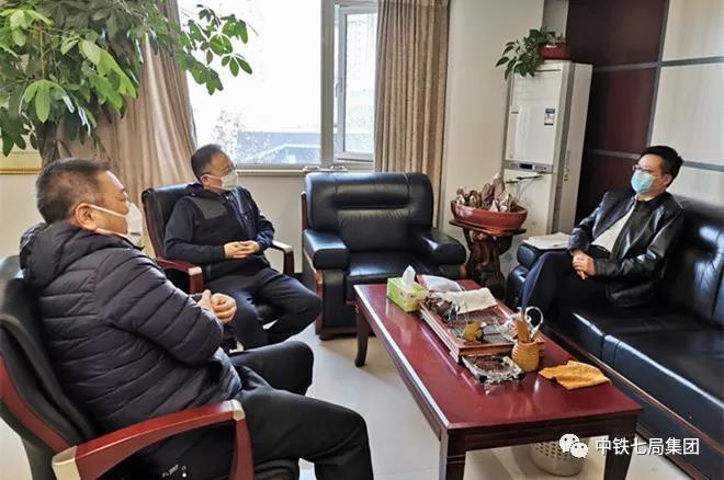 王珂平、师建军检查指导疫情防控工作