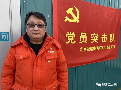 英雄不是从天上掉下来的，英雄是踏踏实实干出来！