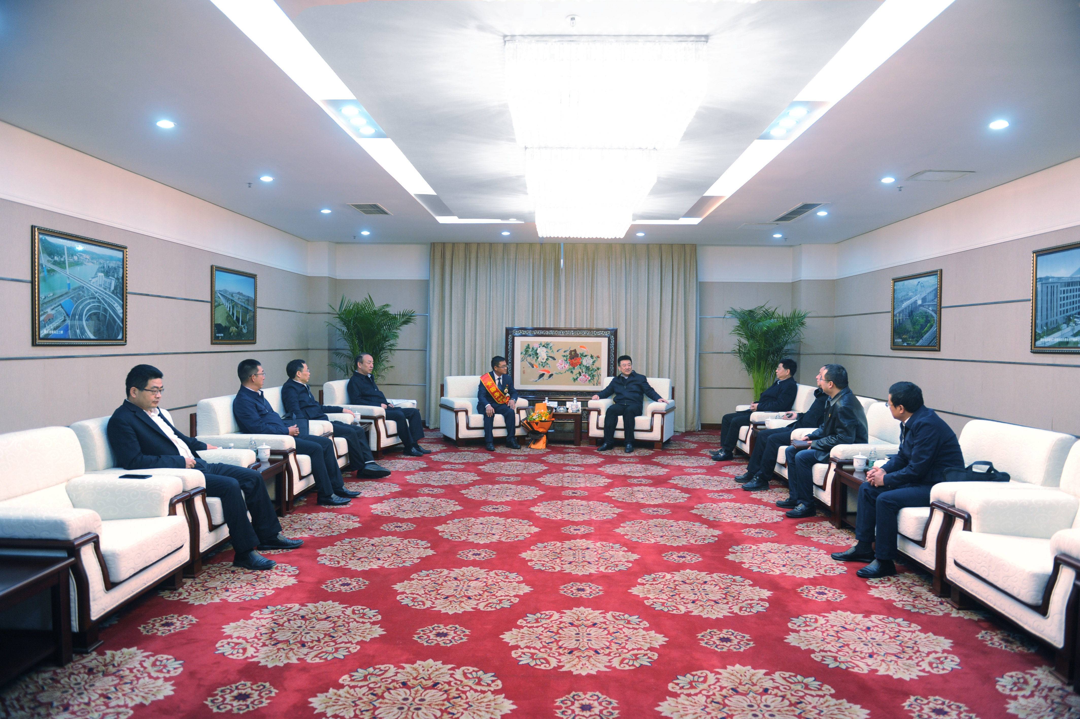 “全国劳模”李永山载誉归来！