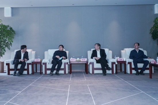 晏志勇丁焰章会见北京大兴区委书记周立云、区长王有国