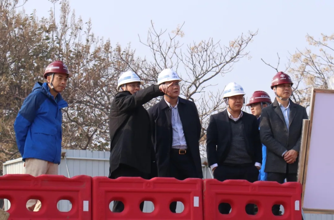 何勇一行到羊口市政项目检查指导工作