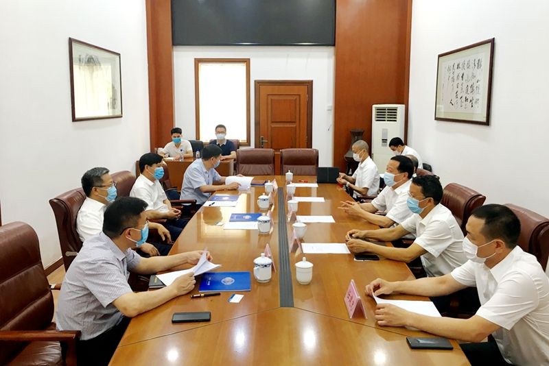 宋占江拜会广西壮族自治区政协副主席、百色市委书记彭晓春