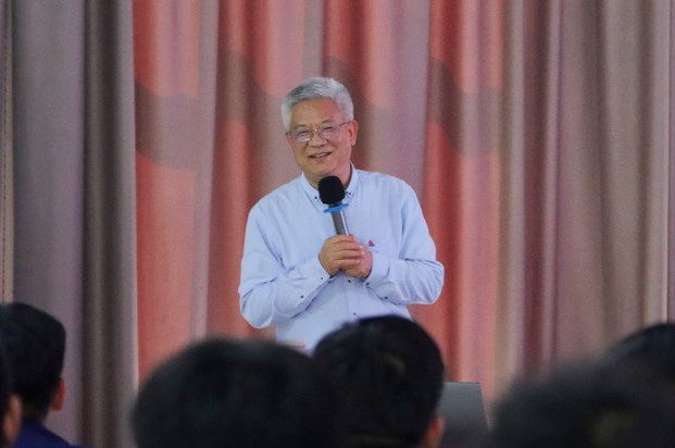 临工重机2022届大学生交流座谈会暨总经理课堂顺利召开
