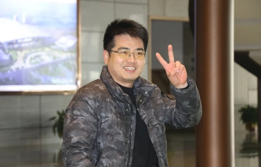 潮峰钢构集团举行第四届“潮峰杯”乒乓球、羽毛球比赛