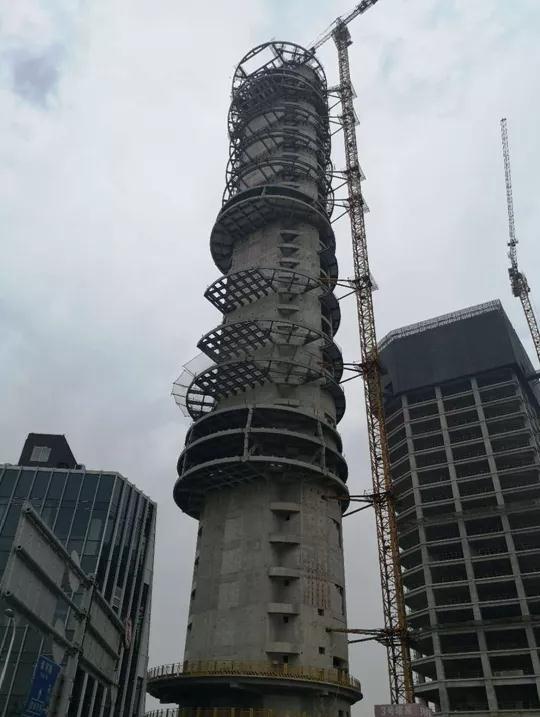上港十四区风塔单体主体钢结构顺利完成