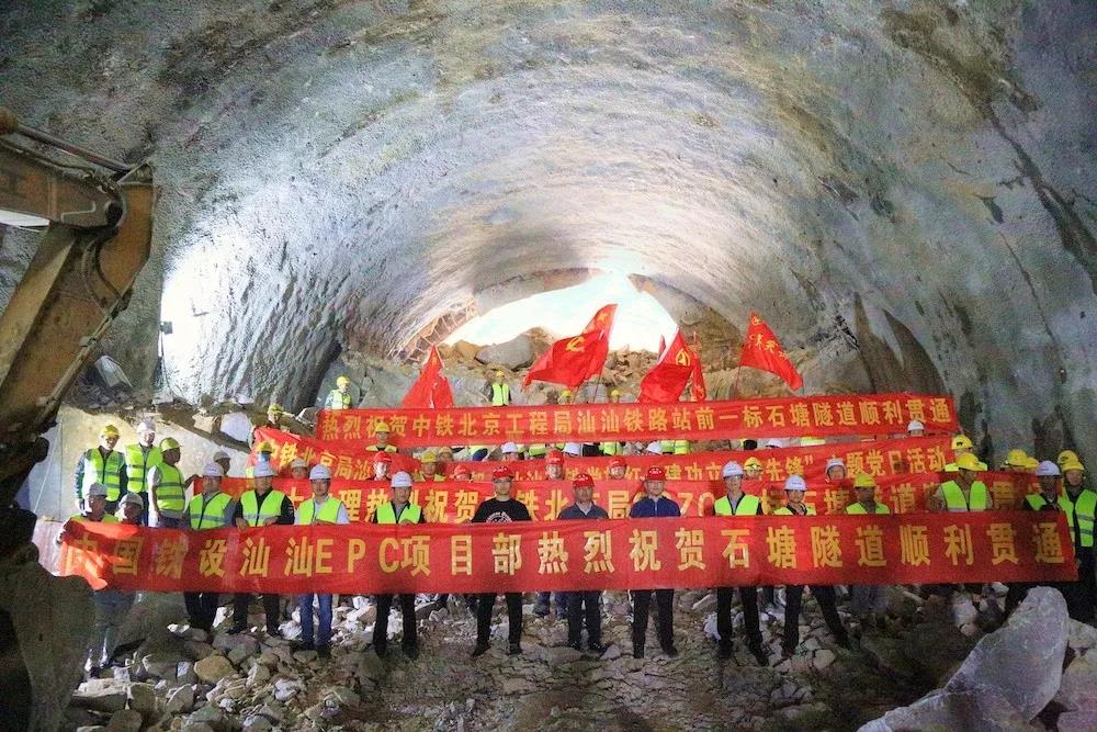 助推粤港澳大湾区发展，中国中铁多个重点工程传来好消息！
