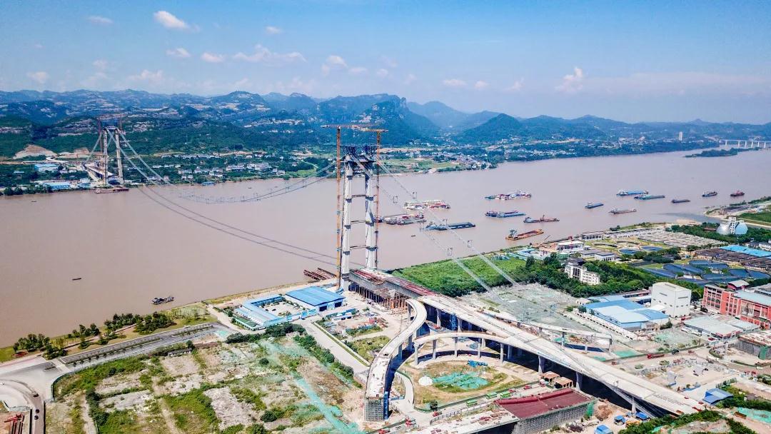 中国建筑首座主跨千米级长江特大桥全面启动主缆架设施工！