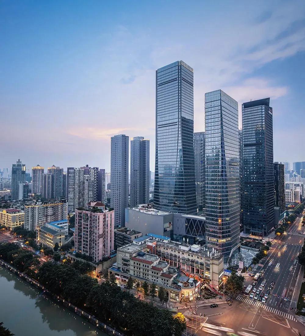 “成都之心”映出中建二局鲁班之心