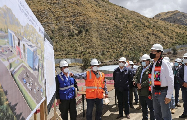 秘鲁总统视察中国电建萨卡利亚斯医院项目