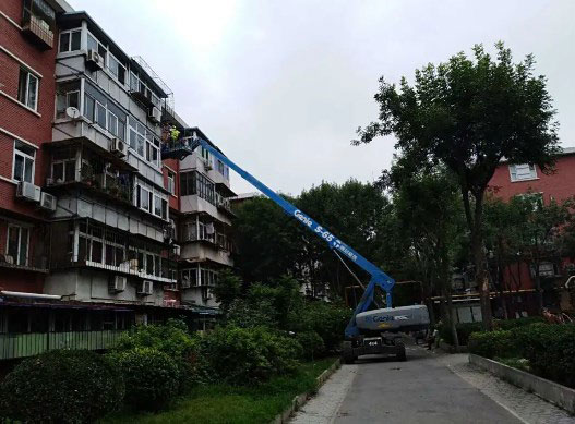 聚焦两会热点 — 高空作业平台租赁市场扬帆起航