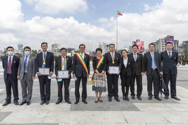 埃塞俄比亚总统称赞中交集团援建该国地标性建筑
