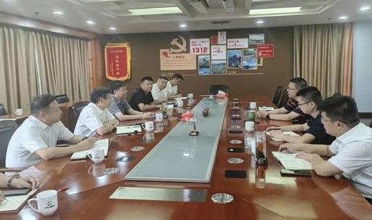 中铁四局总经理韩永刚在无锡开展商务活动并检查公司在建项目