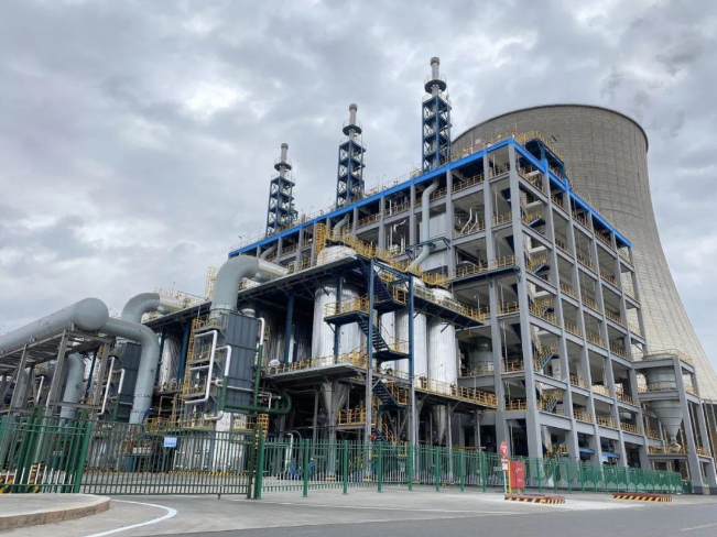 全力加速，新疆宜化项目循环流化床富氧气化炉一次性点火成功