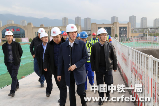 李晓峰到中铁一局四公司重庆轨道4号线项目检查指导工作