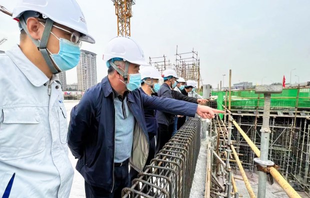 集团领导到重点工程督导检查